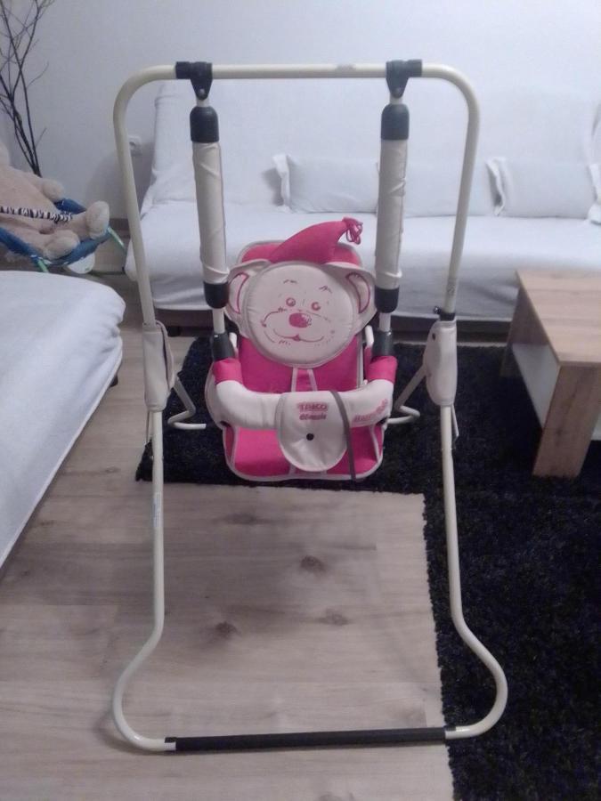 Salas-Dum Pro Spolecnou Dovolenou Az 11 Osob ภายนอก รูปภาพ